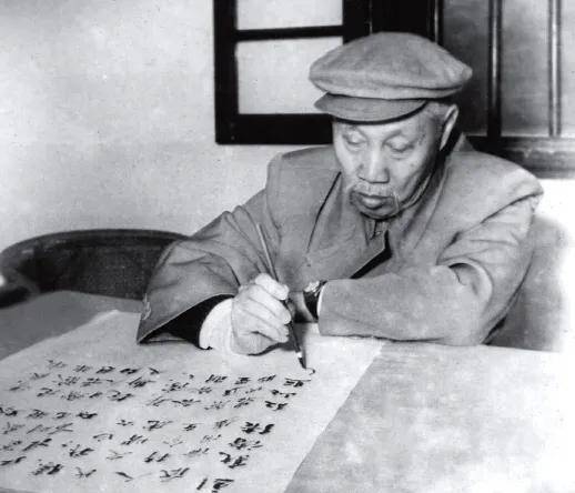 您知道第一套人民币上的文字是谁写的吗<strong></p>
<p>上交易所的币是真币吗</strong>？