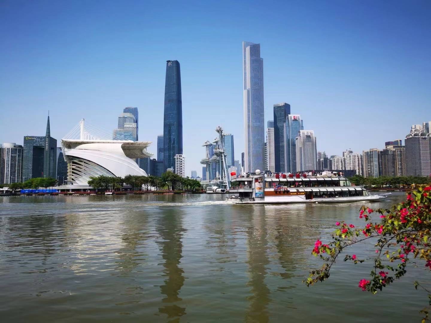 量化交易被加强监管<strong></p>
<p>量化交易的原理</strong>，A股量化交易的问题在哪里？