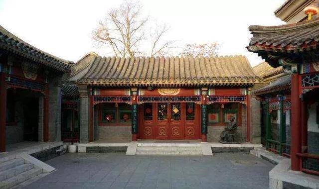 鲁迅每月工资350块大洋<strong></p>
<p>抖币多少钱</strong>，换成现在的人民币值多少钱？