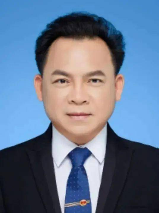 卸任市委书记3天后<strong></p>
<p>vrc客户端软件下载</strong>，55岁的他任省政府党组成员！