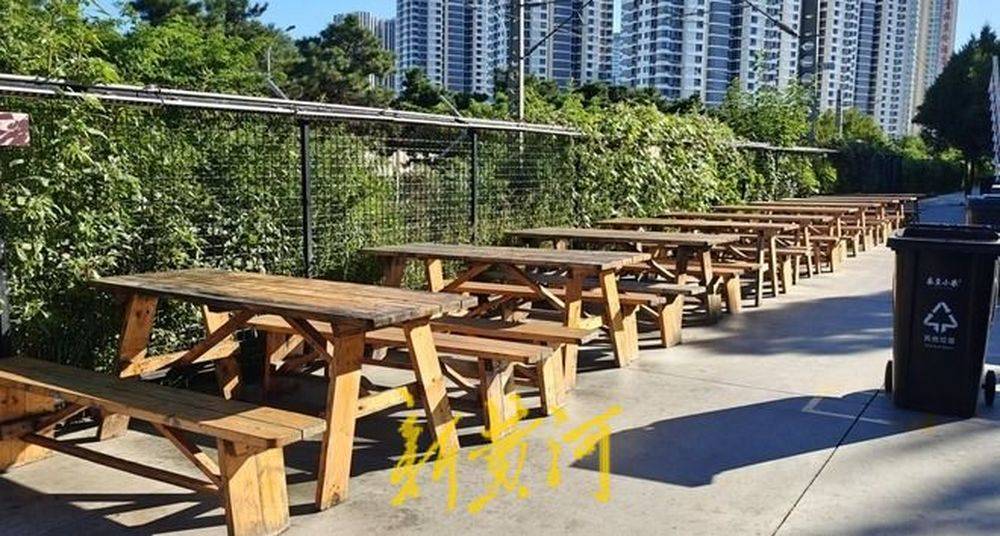 秦皇岛一网红夜市被指违规占用规划绿地却经营4年之久<strong></p>
<p>eth币多少一个</strong>，当地回应：无审批手续 | 刚调查