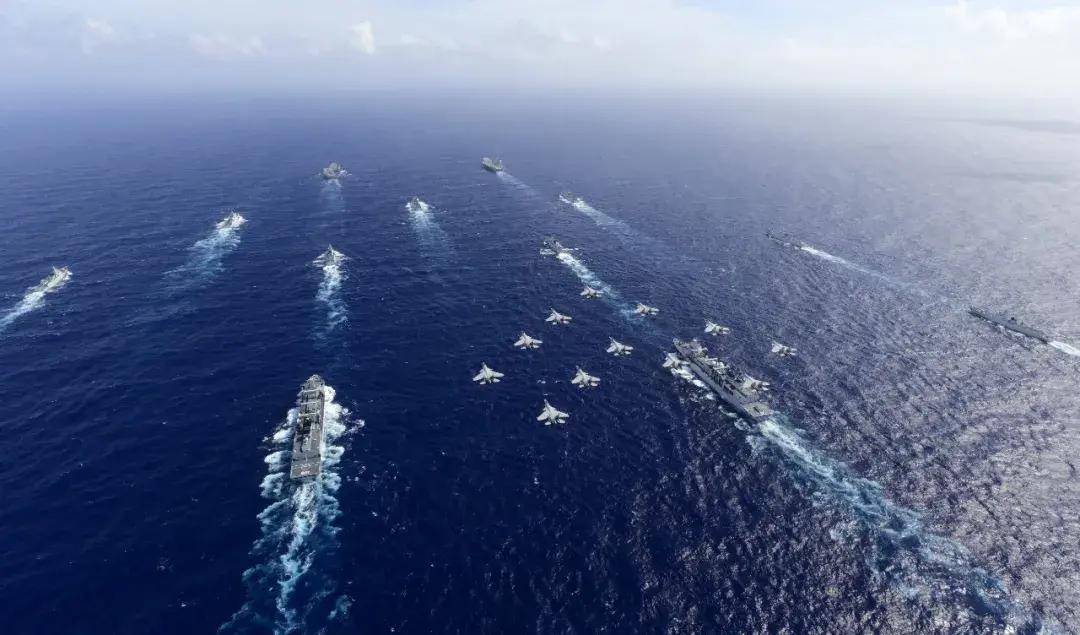 中国首个双航母战斗群横空出世<strong></p>
<p>债券回购交易案例</strong>！歼-15B/D居然悄悄装备这么多了？