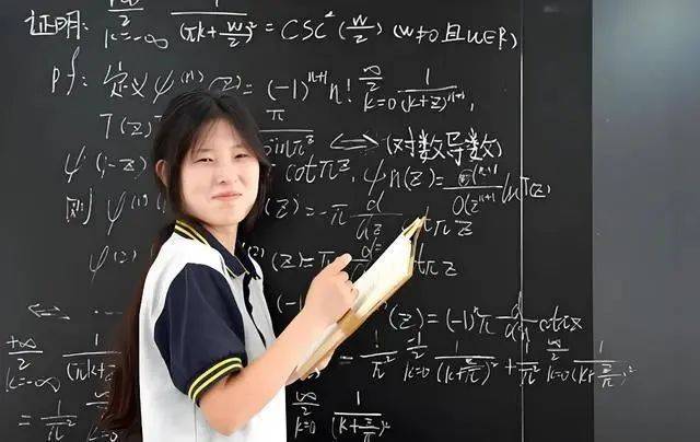 零度时评丨“天才少女”姜萍落幕<strong></p>
<p>eth币今日价格</strong>，普通人姜萍未完待续