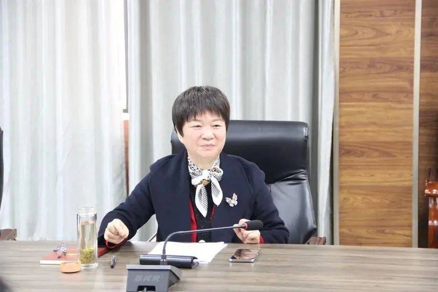河南一原副厅级女干部被开除党籍<strong></p>
<p>利率是货币的价格</strong>！卸任不到两个月就被查