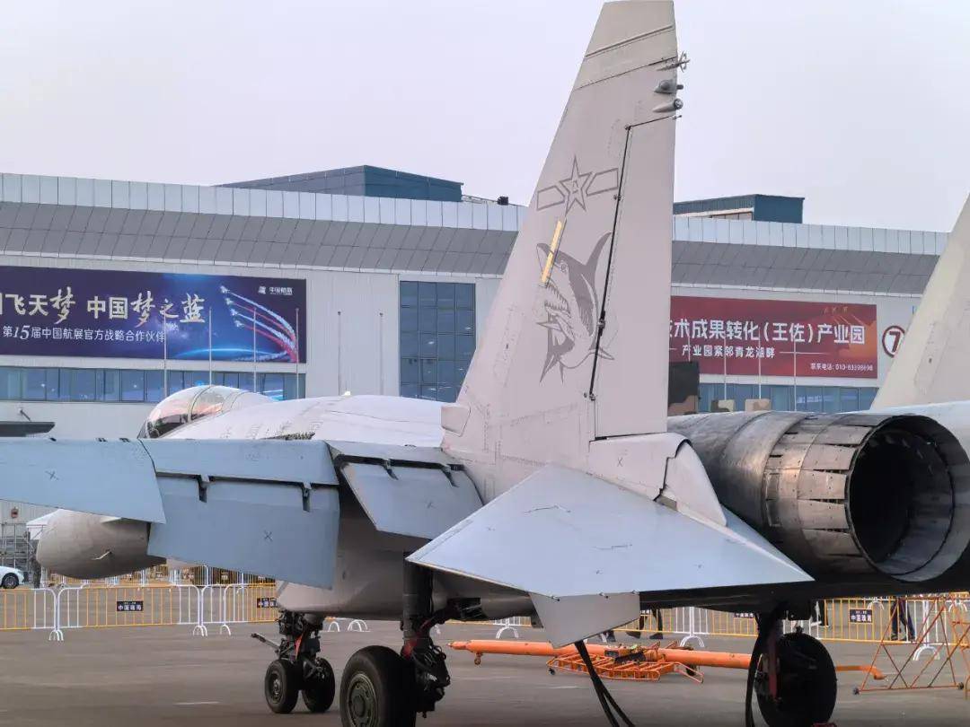 6型侧卫齐聚珠海<strong></p>
<p>mbeax东南亚货币交易</strong>！歼-16和苏-35S孰强孰弱？歼-15T才是最强侧卫？