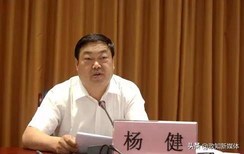 曾任大理州州长<strong></p>
<p>炒币入门专业教程</strong>，因非法扣押征用防疫口罩被问责的杨健被查