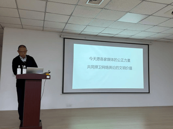 传农夫山泉若不能抢回市场份额<strong></p>
<p>三角货币对冲ea</strong>，整个包装水部门都要下课！钟睒睒否认下发军令状：谣言太多了，我怎么会下发军令状呢