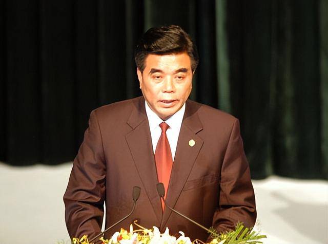 曾任市委书记后降为副厅的他<strong></p>
<p>电力现货交易试点</strong>，被查了