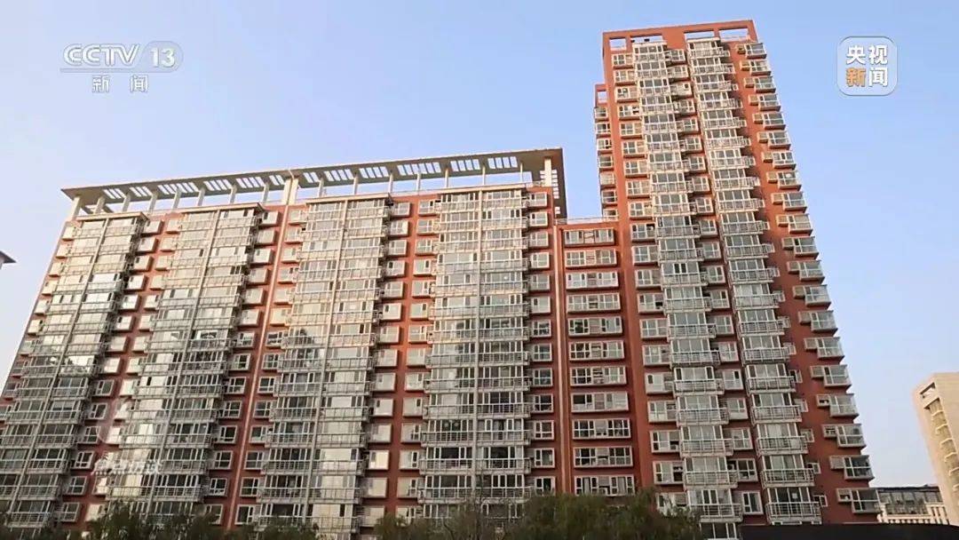 一电梯从11层冲顶到28层致7岁男孩全身骨折<strong></p>
<p>波场币多少钱一个</strong>，老旧电梯维修更新何解？