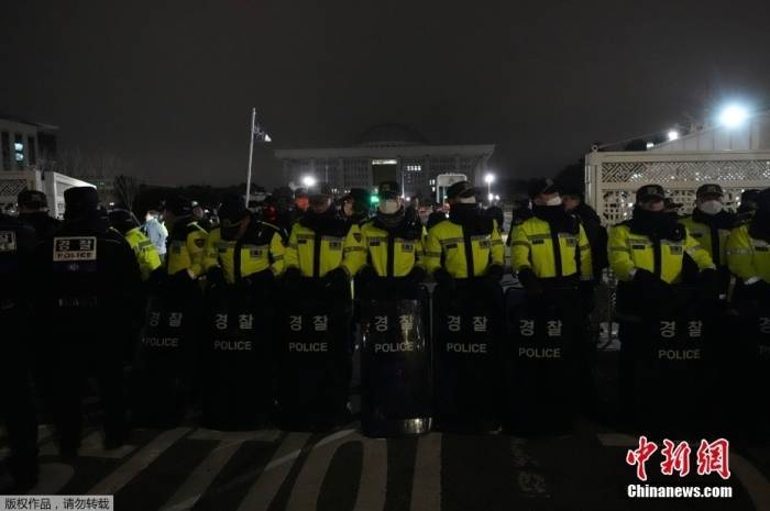 李在明讲话：戒严令已解除<strong></p>
<p>其他货币资金及交易性</strong>，要求军警尽快撤离