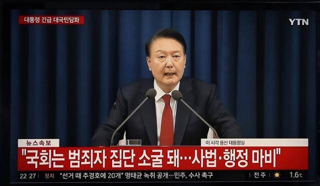 执政党捏着鼻子要“保尹”<strong></p>
<p>rvn币价格行情</strong>，尹锡悦的总统宝座，将由8个人决定