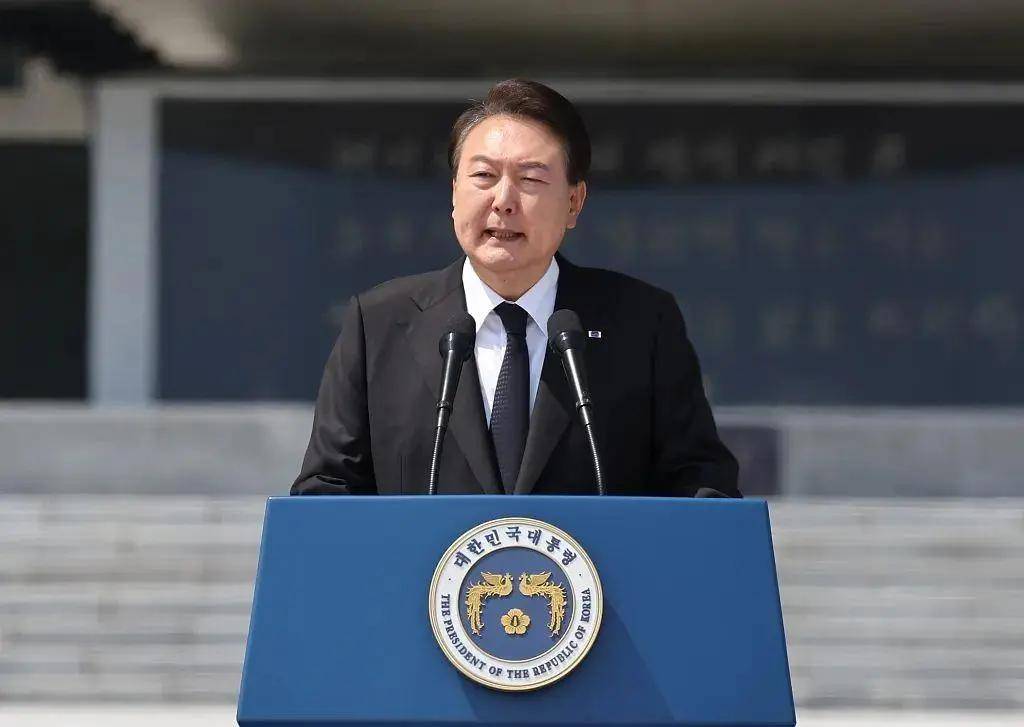 尹锡悦险中求稳：戒严风波逆转<strong></p>
<p>binance哪里下载</strong>，国民力量党撑腰，李在明盼破局！