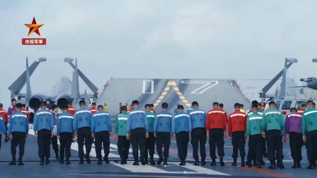 歼-15DH首次上舰！“山东”舰展示全甲板攻击<strong></p>
<p>货币的时间价值</strong>，连续放飞24架？