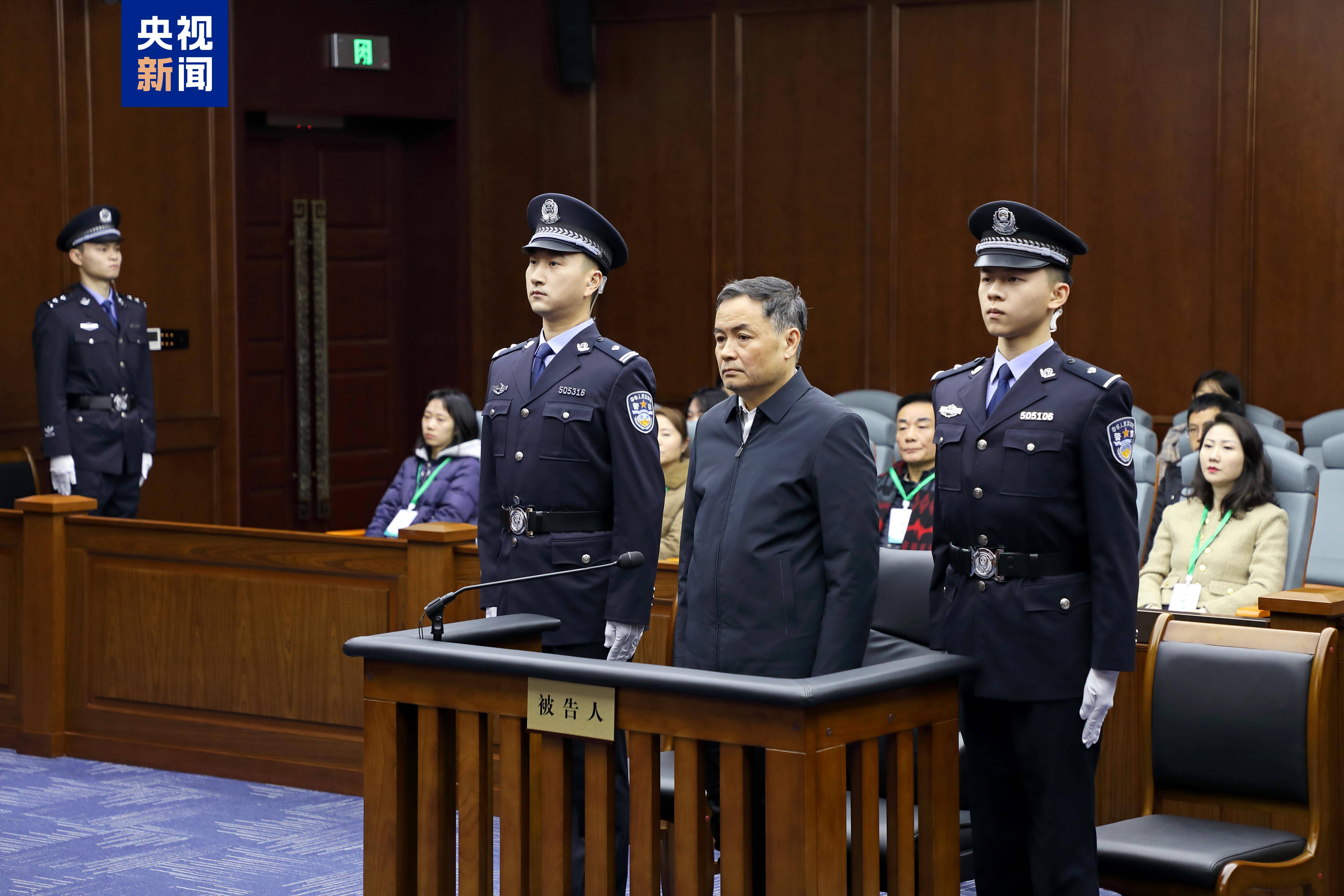 副处级贪到副部级<strong></p>
<p>高频炒币工具推荐</strong>，从财政部“空降”半年就落马，他获刑14年