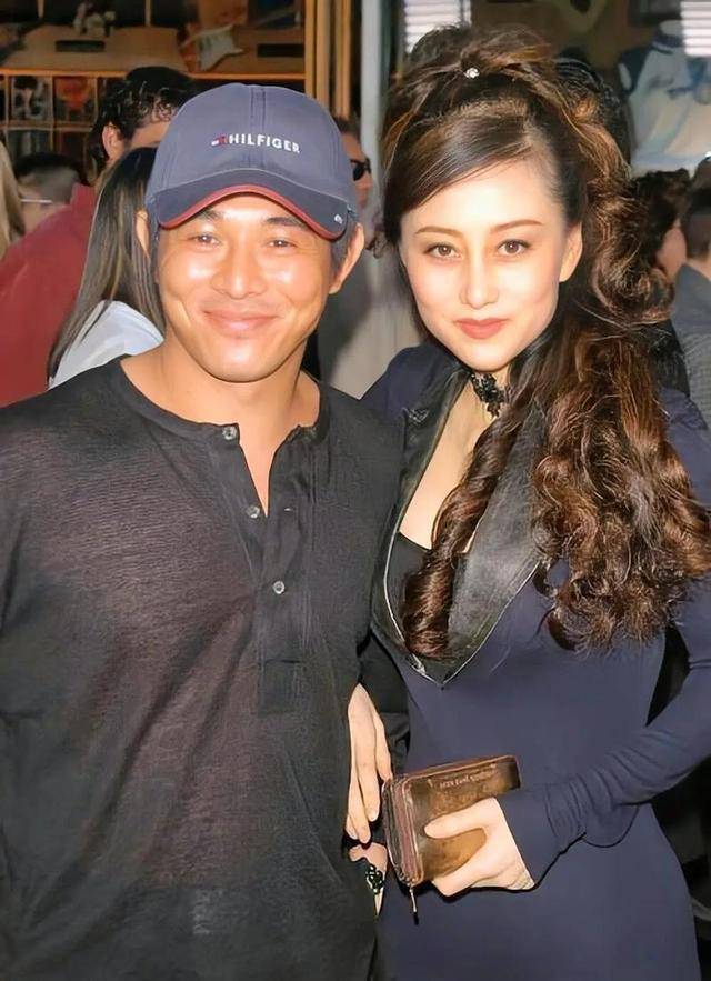 李连杰:后事一切从简<strong></p>
<p>债券交易业务包括</strong>，不用立碑也不用办丧事，树葬海葬都可以