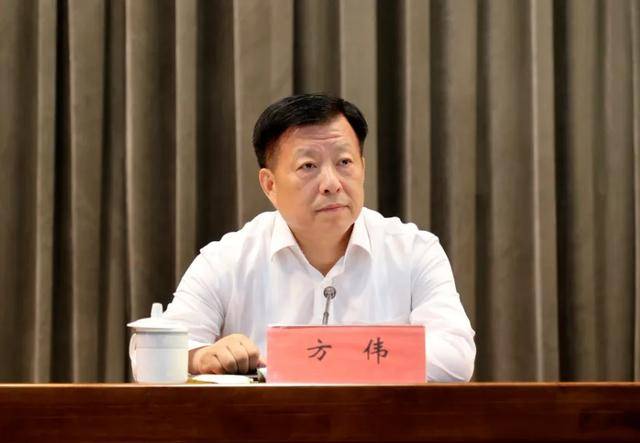 江苏一市连续两任市委书记<strong></p>
<p>货币市场进入门槛</strong>，晋升副省长
