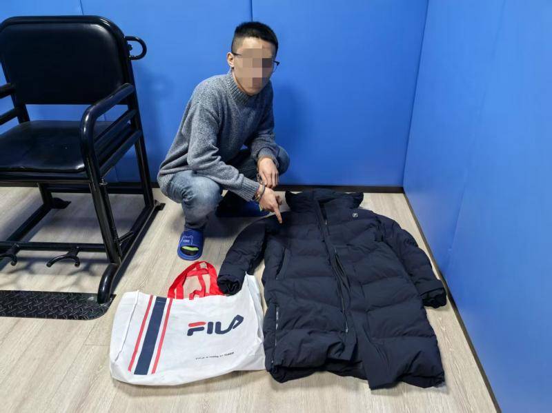 快过年<strong></p>
<p>交易指数是否影响排名</strong>了 男子返乡前偷走前同事新买的品牌羽绒服 被北京铁警刑事拘留