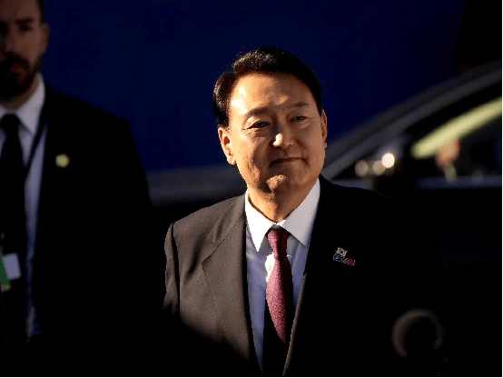 韩国政坛巨震！尹锡悦深陷囹圄<strong></p>
<p>币圈比较好的论坛</strong>，李在明危在旦夕，中方回了1句话