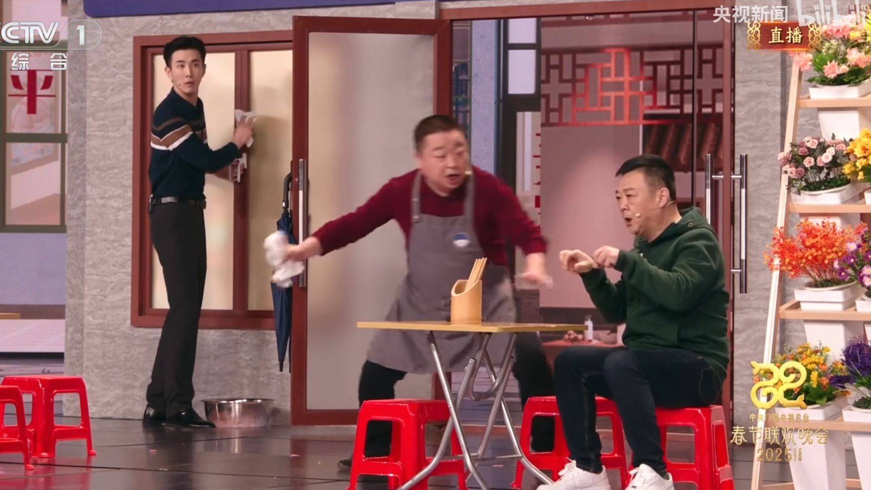 让商户彻夜亮灯被拒后深夜撬锁<strong></p>
<p>币圈比较好的论坛</strong>，春晚小品上演现实版