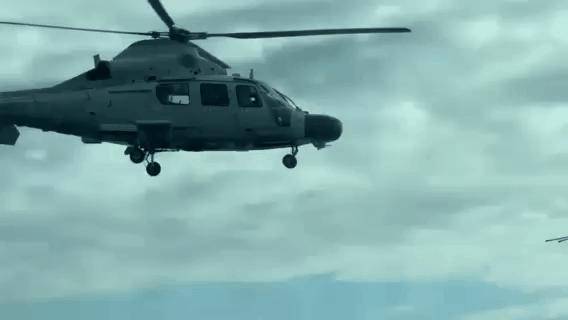 极限三米！黄岩岛中菲空中对峙！武直9强势碾压<strong></p>
<p>国际原油最新价格价格</strong>，菲记者吓得尖叫