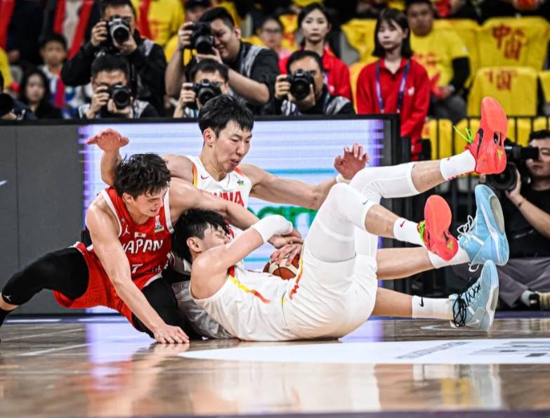 42分大胜<strong></p>
<p>原油价格行情</strong>！亚预赛中国男篮复仇日本 赵睿16+8+5