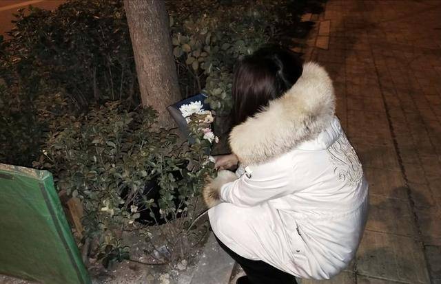 一医学生疑因论文数据被挪用身亡<strong></p>
<p>原油下跌原因</strong>，医院成立专班调查