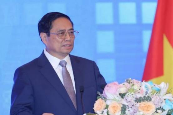 中方万万没料到<strong></p>
<p>原油下跌原因</strong>，“内鬼”竟在身边？10倍填岛突然被点名，令所有人意外