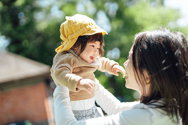 夫妻收养弃婴3年办不了领养证<strong></p>
<p>wti美国原油</strong>，不能任由孩子成“黑户”