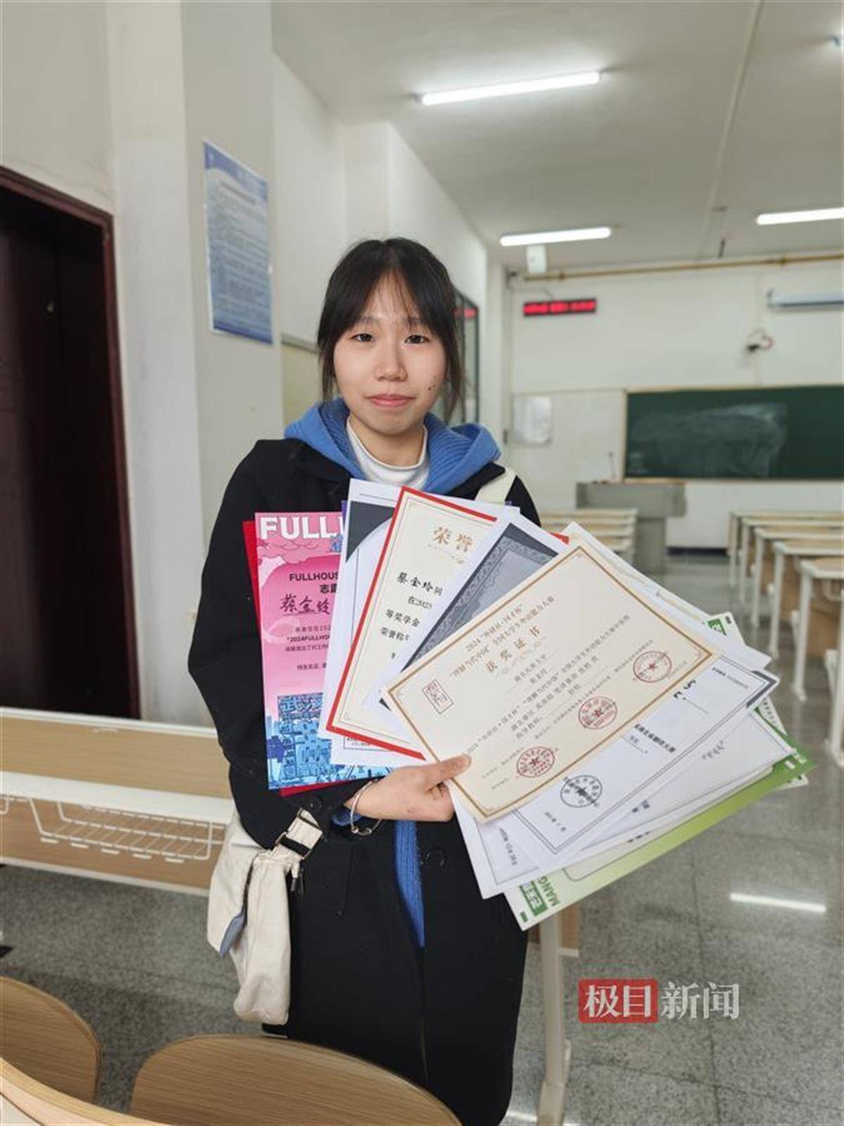 大二女生打三份工<strong></p>
<p>原油期货一手</strong>，攒5万元游历20多个城市
