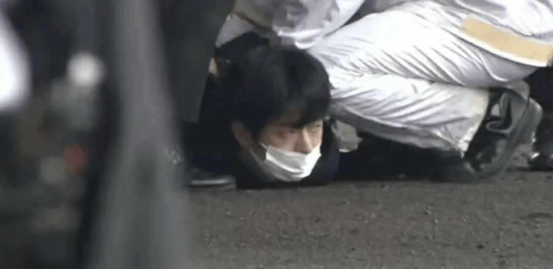 刺杀岸田被判10年<strong></p>
<p>原油期货一手</strong>，他不服上诉