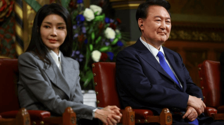 尹锡悦下场已定？下一任总统浮出水面<strong></p>
<p>原油期货一手</strong>！文在寅跳了出来：对华关系至关重要！