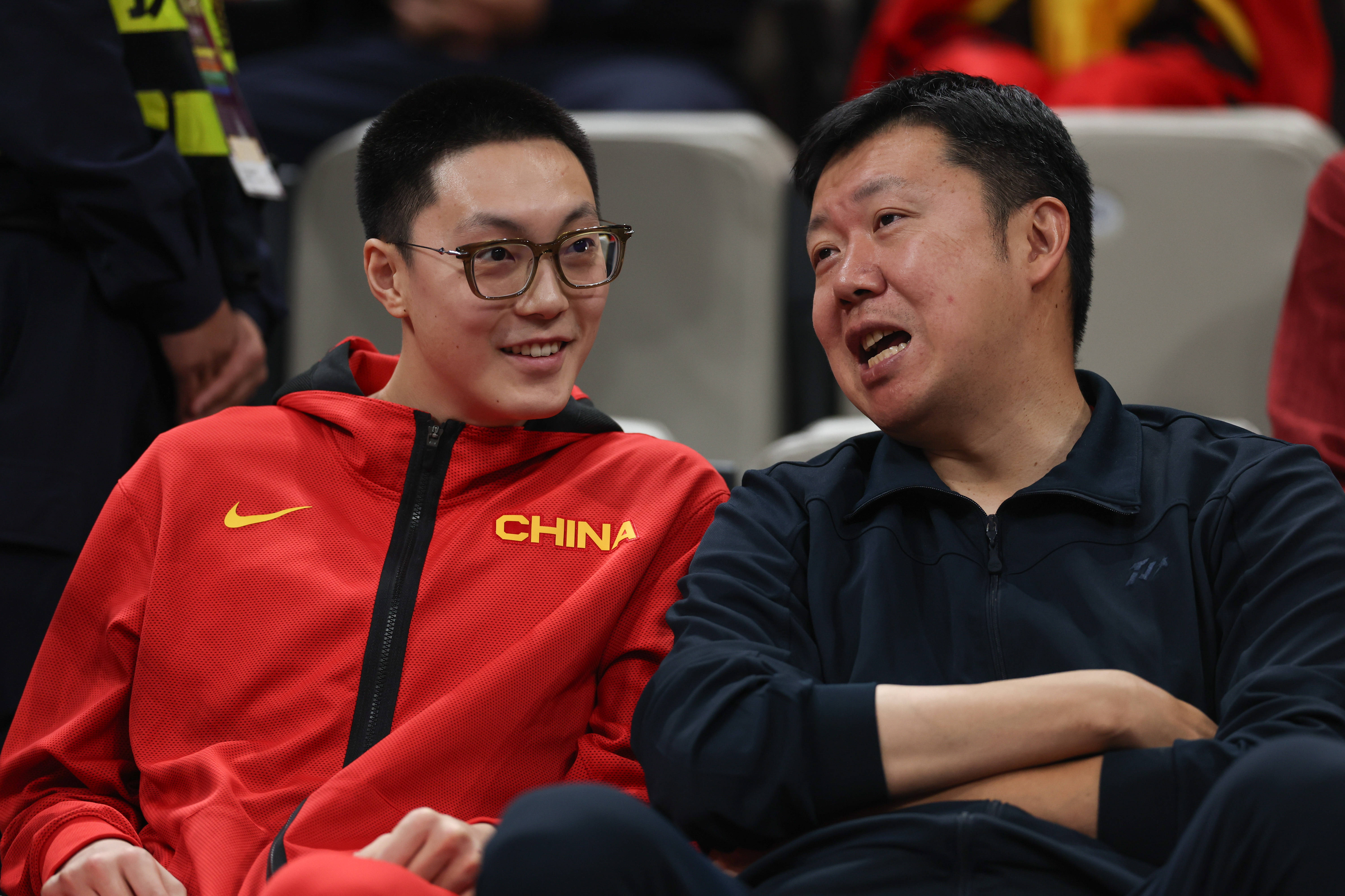 王治郅：<strong></p>
<p>原油实时价格</strong>我没微信也不愿妥协 停车场要求扫码我只给现金