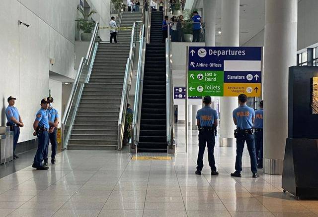 杜特尔特回国“接受命运”<strong></p>
<p>现原油</strong>，刚下飞机就被捕，可能会被秘密审判