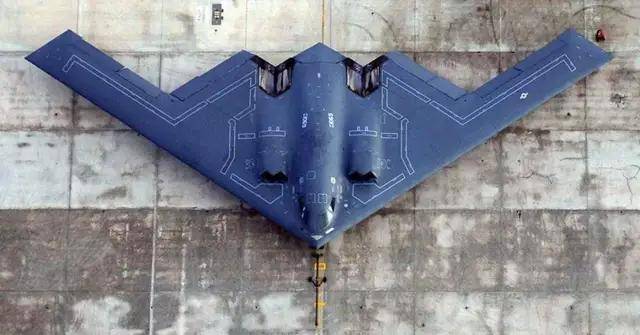 空军副司令：轰-20很快了！网友：歼-36都来了<strong></p>
<p>补原油</strong>，轰-20还要多久？