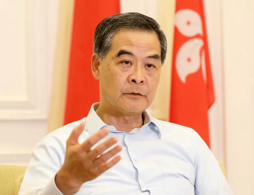 梁振英发声<strong></p>
<p>控原油</strong>！有些香港商人误信“商人无祖国”