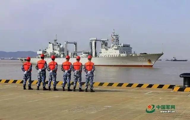 台媒嘲笑：中国055从澳洲回来后生锈豆腐渣工程<strong></p>
<p>金投原油</strong>？真相被全网耻笑