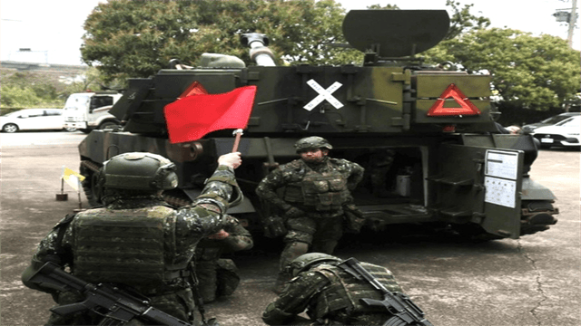 硝烟味弥漫！台退将：不到1分钟<strong></p>
<p>原油现价</strong>，解放军战机就能飞到头顶