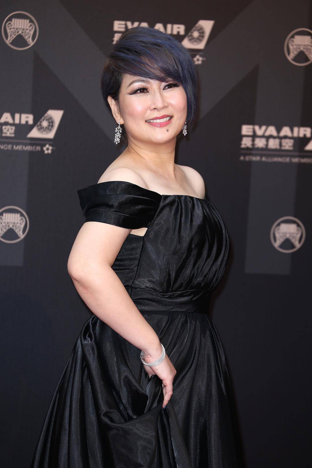 女歌手自曝曾被母亲要求“生吞鸡蛋”<strong></p>
<p>原油开采成本</strong>，不吃就挨打