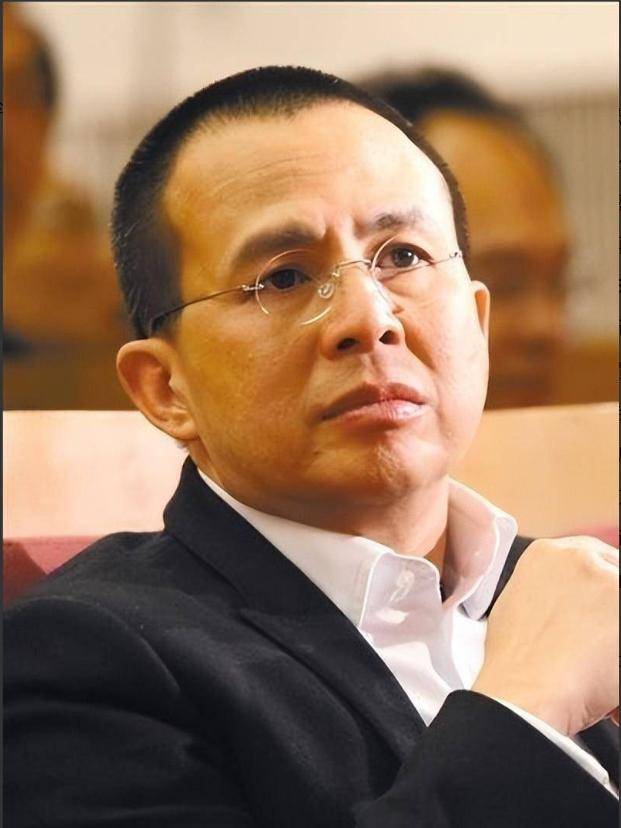 官方出手了！李嘉诚卖港暂缓！次子与长和切割<strong></p>
<p>中国原油消耗</strong>，开始准备退路？