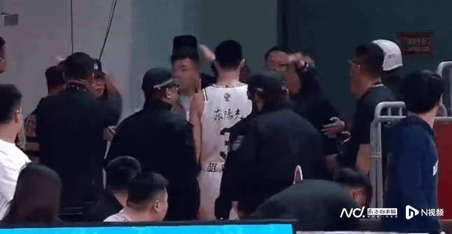 八强战广东男篮再负山西<strong></p>
<p>中质原油</strong>，杜锋：胡明轩被罚下对我们伤害太大