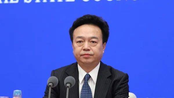 打虎<strong></p>
<p>中质原油</strong>！杨小伟被查