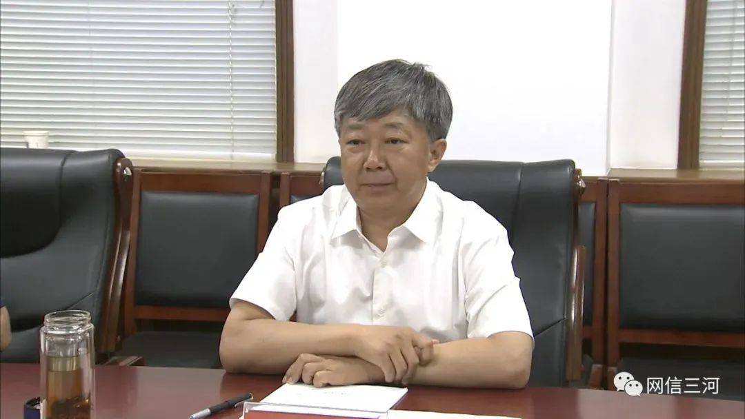 三河市委主要负责人因牌匾颜色事件被免职<strong></p>
<p>国际原油消息</strong>，仅5个月前，市委副书记、市长伦绍金任上落马
