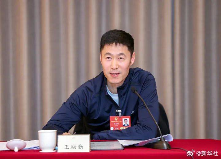 刘国梁辞职<strong></p>
<p>原油cl</strong>，王励勤当选中国乒协新任主席！
