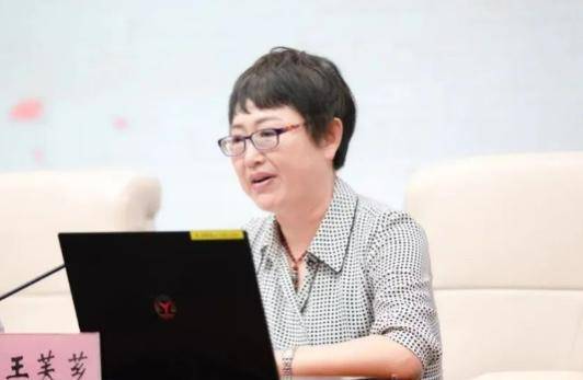吉林一女官员被查！当过扫黑办主任<strong></p>
<p>原油返佣</strong>，她曾说“吃人家的嘴短，拿人家的手短”