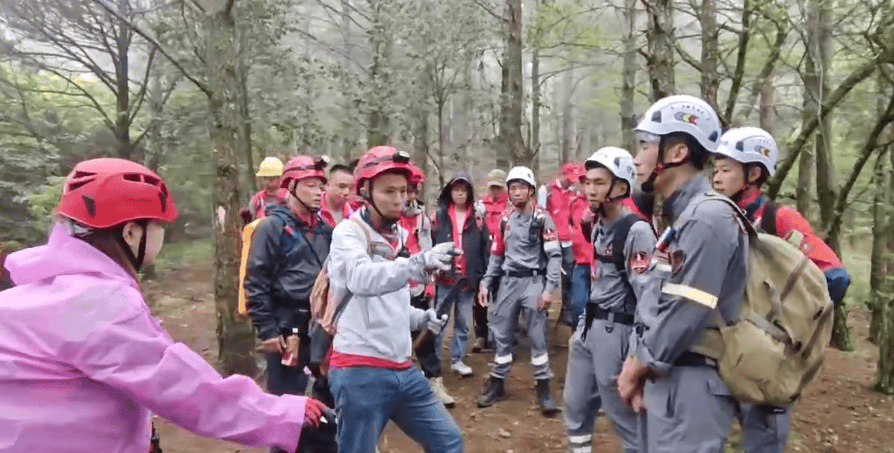 8岁男孩失联超90小时<strong></p>
<p>期货原油实时行情</strong>，福建及国内多支救援队齐聚石谷解！正以目击者线索形成搜救圈