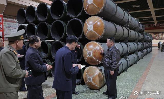 金正恩思虑再三<strong></p>
<p>外盘原油期货</strong>，红场阅兵还是不去了，但不忘给普京送上一份厚礼