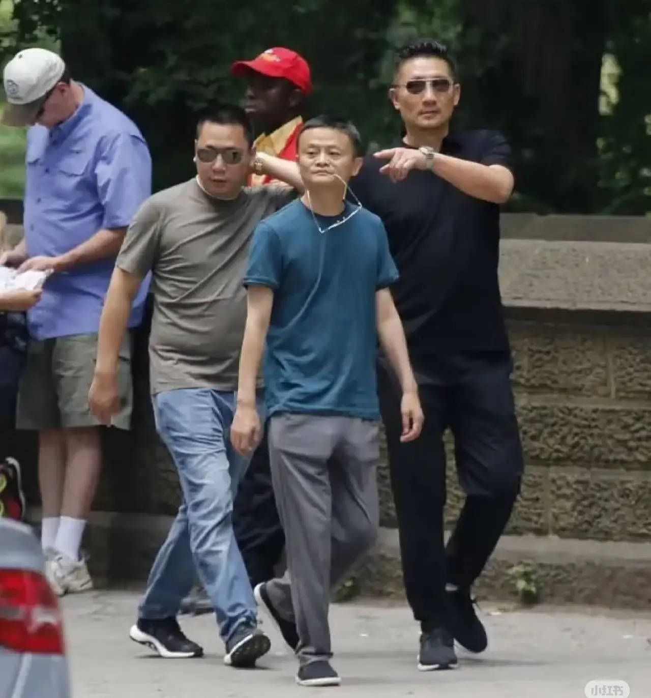 刘强东穿39元T恤逛街<strong></p>
<p>原油储量排名</strong>，章泽天穿200块防晒衫，新贵们可没那么“老钱”！