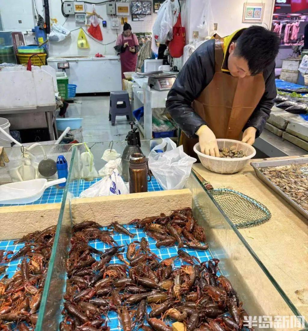 价格暴跌近50%<strong></p>
<p>原油期货保证金</strong>！“接下来还会降”！青岛正大量上市……