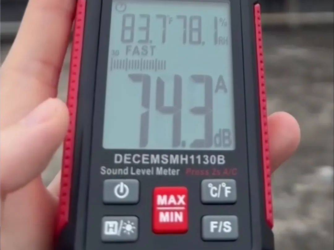 “一小时飞过8架”“感觉屋在抖”！深圳有小区遭遇<strong></p>
<p>ine原油</strong>，市民：睡不着