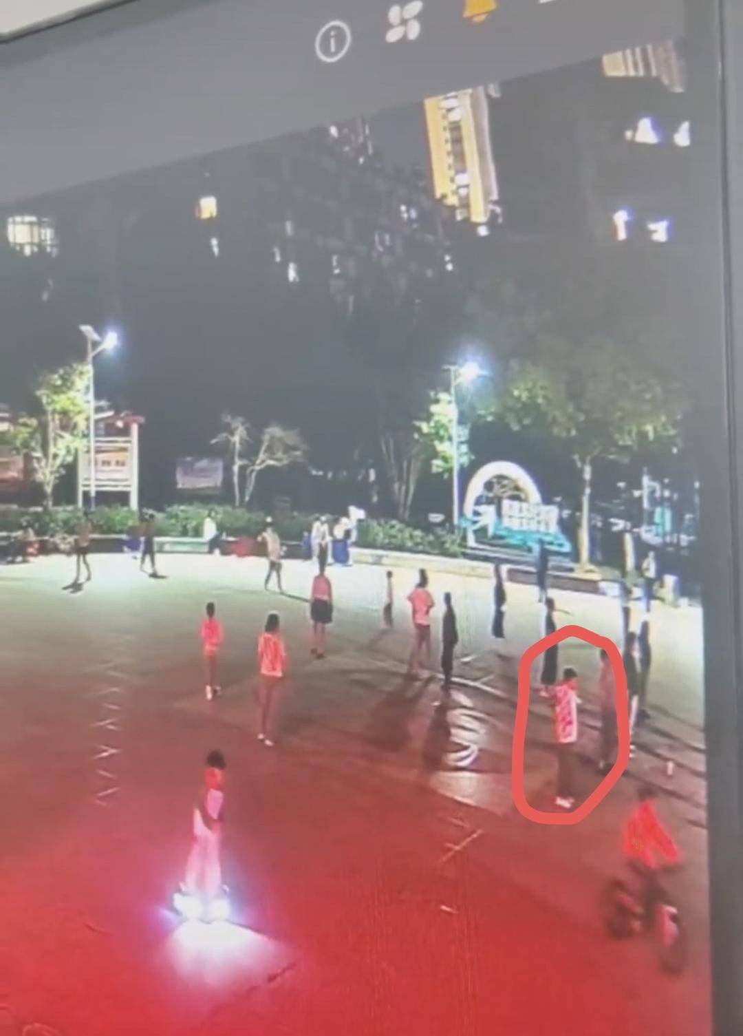 17岁女孩在广场跳操时失踪已月余 家属不认同“跳江自杀”<strong></p>
<p>原油凝点</strong>，警方已立案侦查